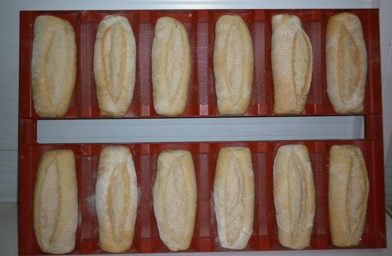 Las bandejas de panadería ayudan a mejorar la elaboración del pan